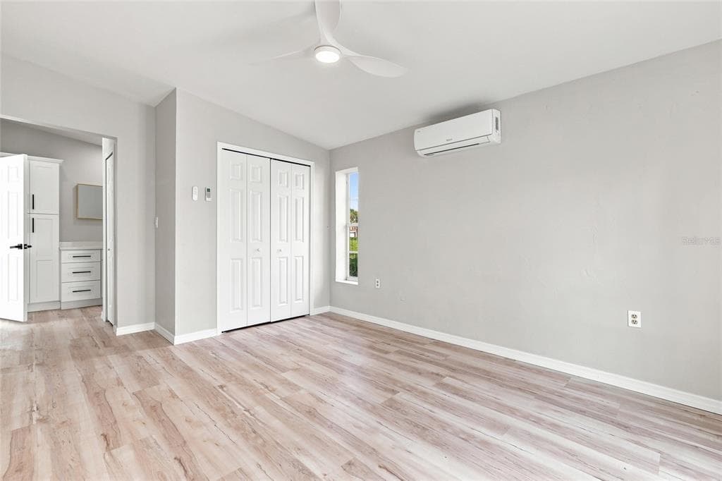 6488 ANGLE PLACE photo 15
