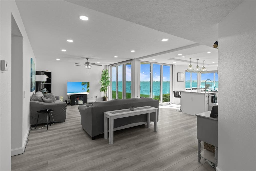 5505 LA PUERTA DEL SOL BOULEVARD S 126 photo 3