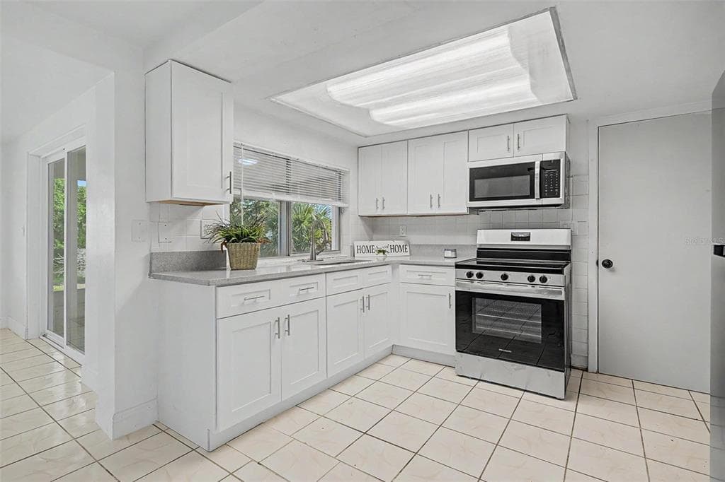 3909 SAIL DRIVE photo 8
