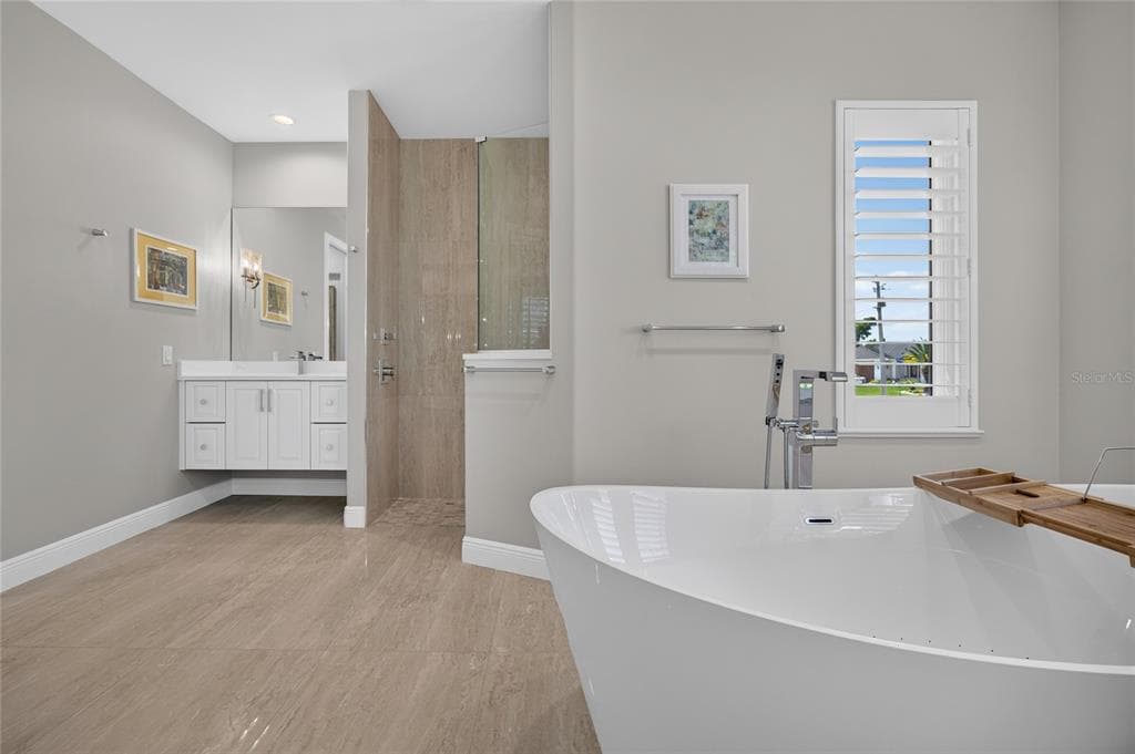 76 HIBISCUS DRIVE photo 25