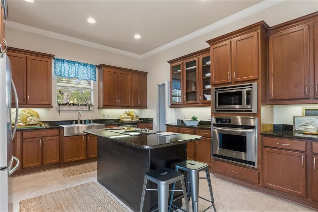 5158 S RIVERVIEW CIRCLE photo 8
