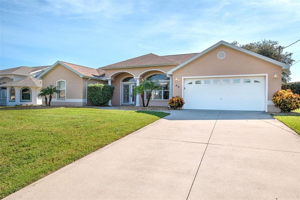 42 BROADMOOR LANE photo 2