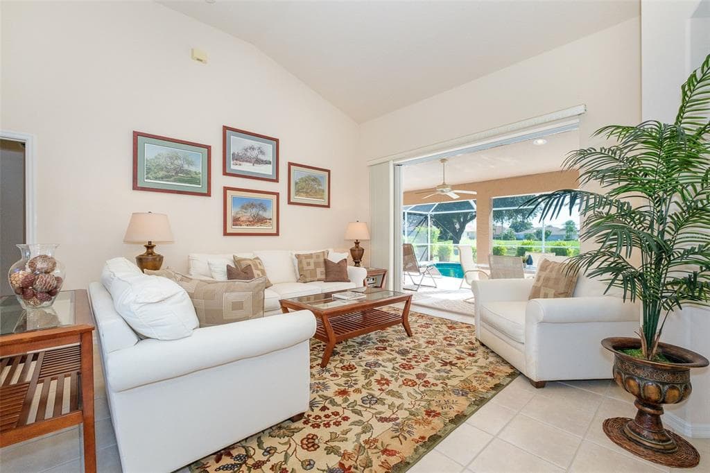 42 BROADMOOR LANE photo 7