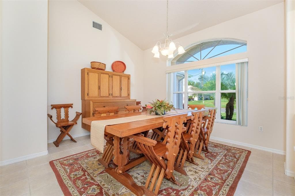 42 BROADMOOR LANE photo 8