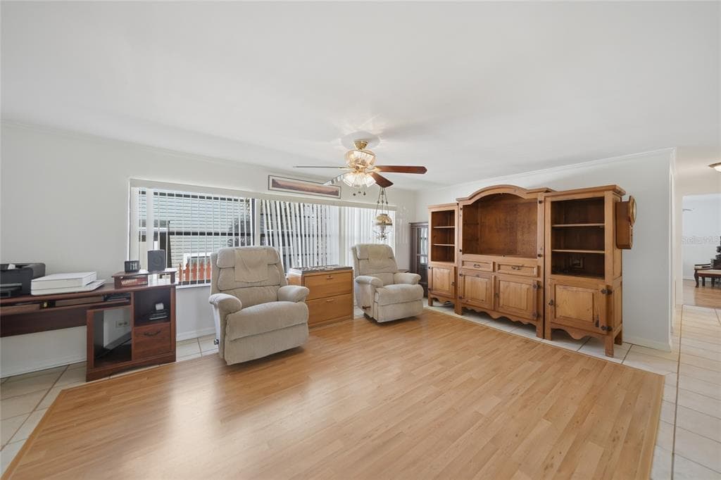 1230 SEAHORSE LANE photo 2