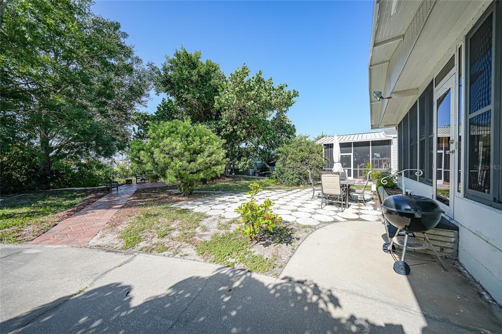 1230 SEAHORSE LANE photo 24