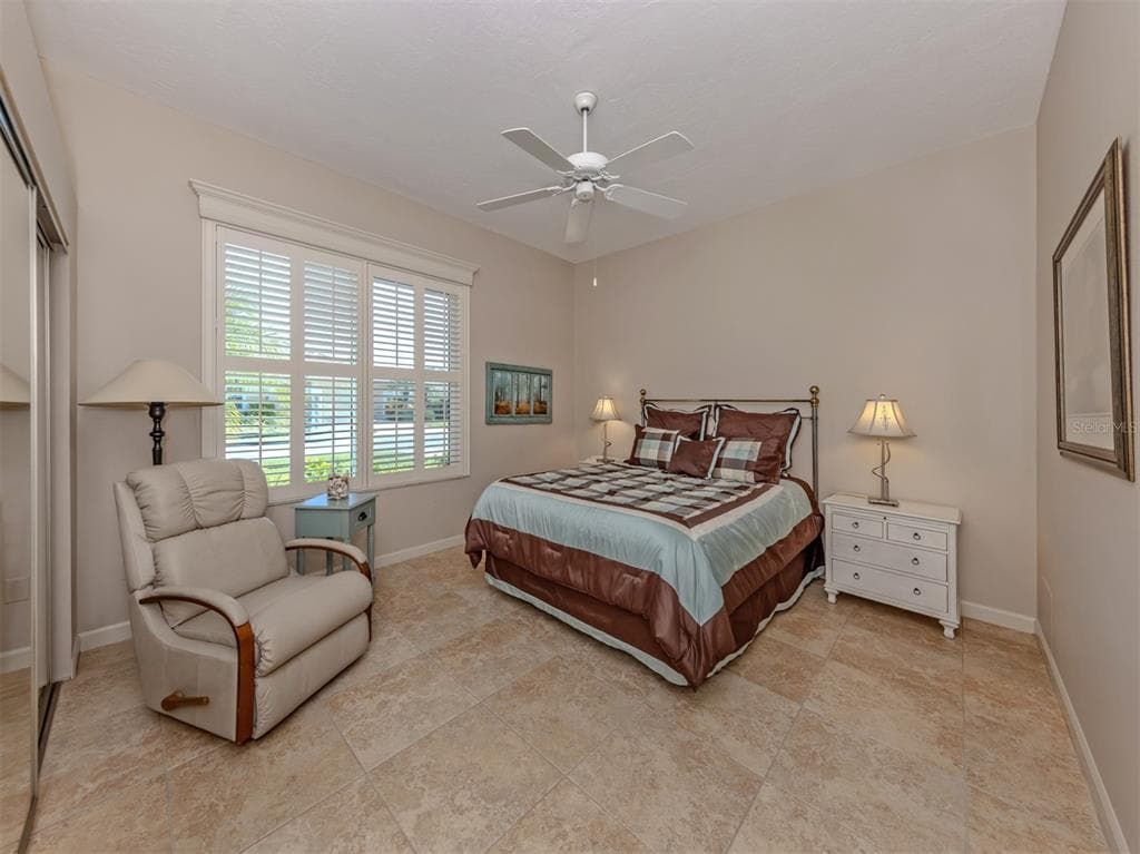 406 WELLINGTON COURT photo 24