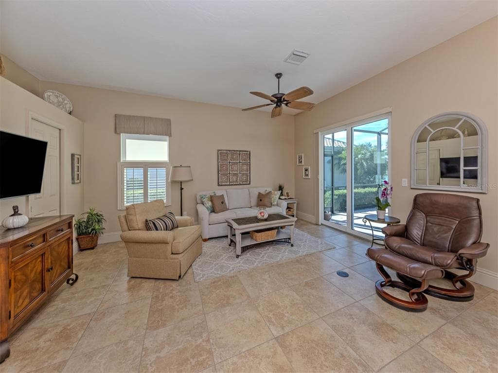 406 WELLINGTON COURT photo 19