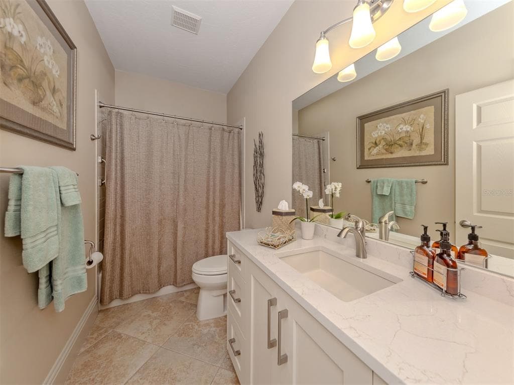 406 WELLINGTON COURT photo 25