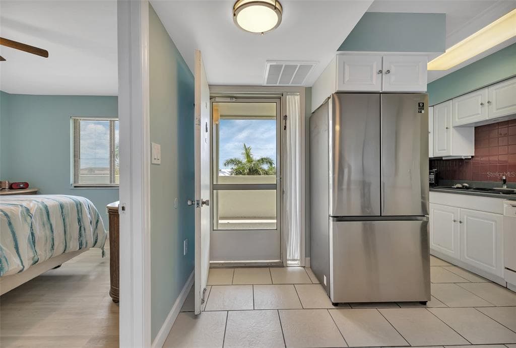 1500 PARK BEACH CIRCLE 3B photo 16