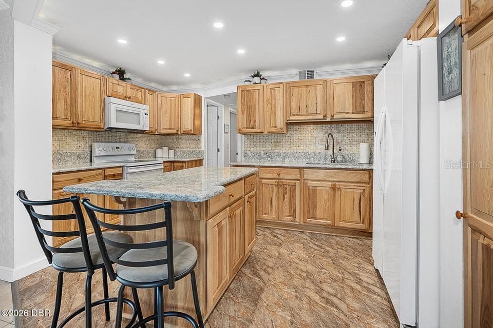 1415 OCEAN SHORE BOULEVARD F110 photo 17