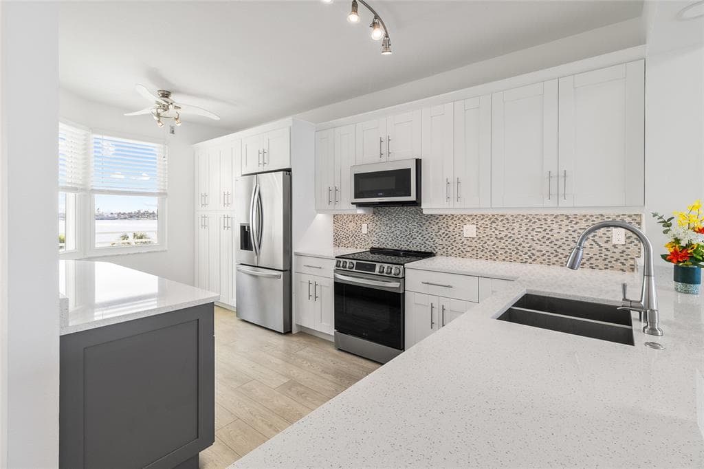 7922 SAILBOAT KEY BOULEVARD S 206 photo 5