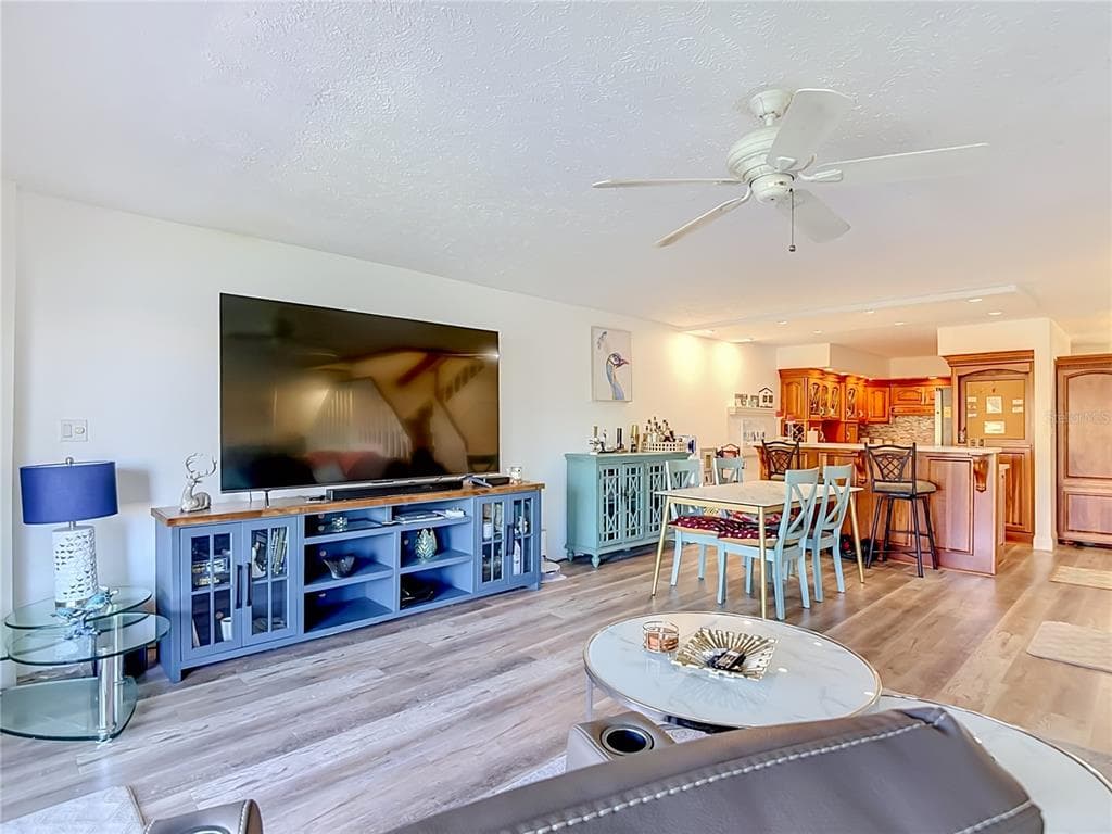 25188 MARION AVENUE 1038 photo 20