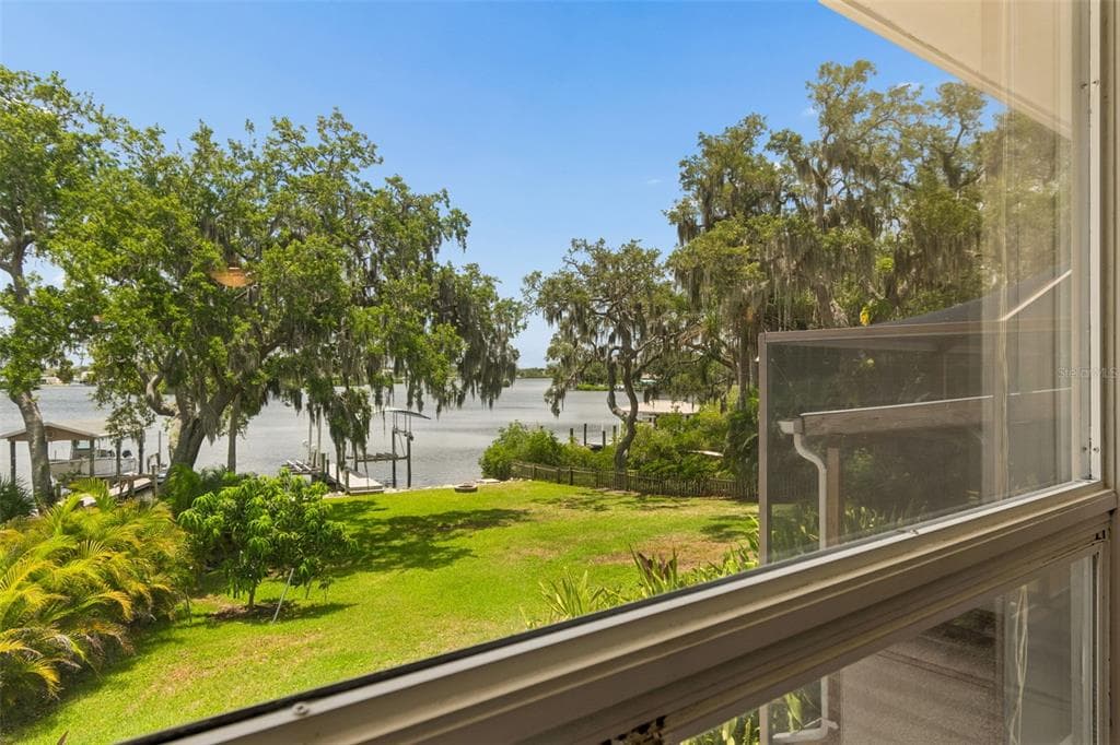 904 BAYSHORE DRIVE photo 16