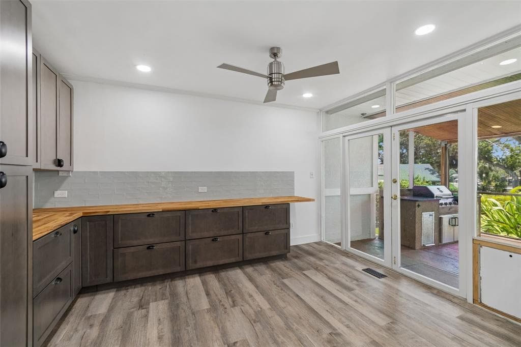 904 BAYSHORE DRIVE photo 14