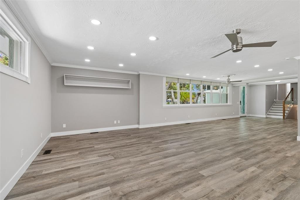 904 BAYSHORE DRIVE photo 8