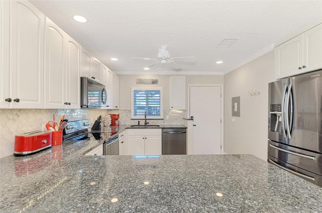 1608 STICKNEY POINT ROAD 8-107 photo 22