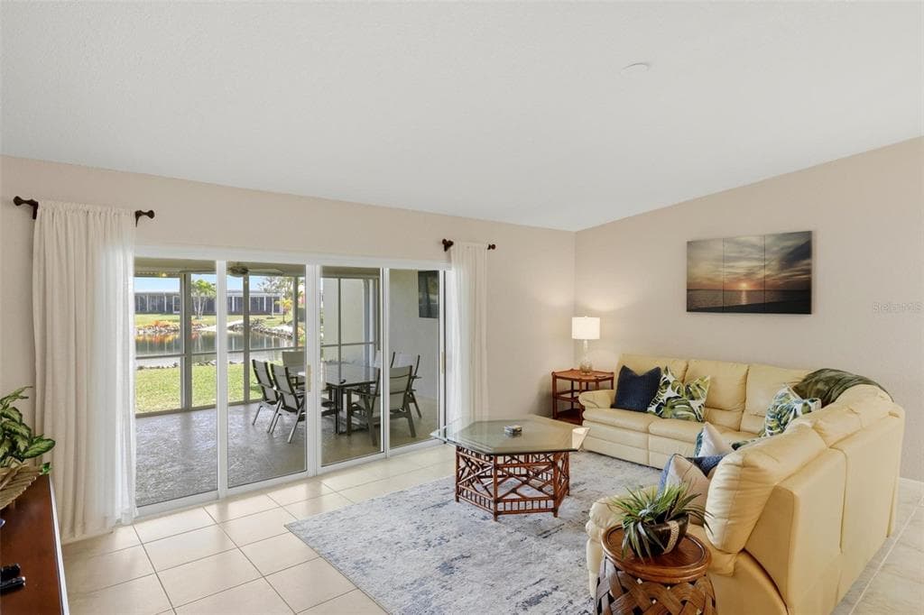 2521 W MARION AVENUE 311 photo 25