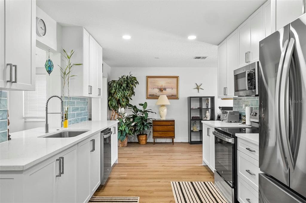 45 FARRAGUT DRIVE photo 6