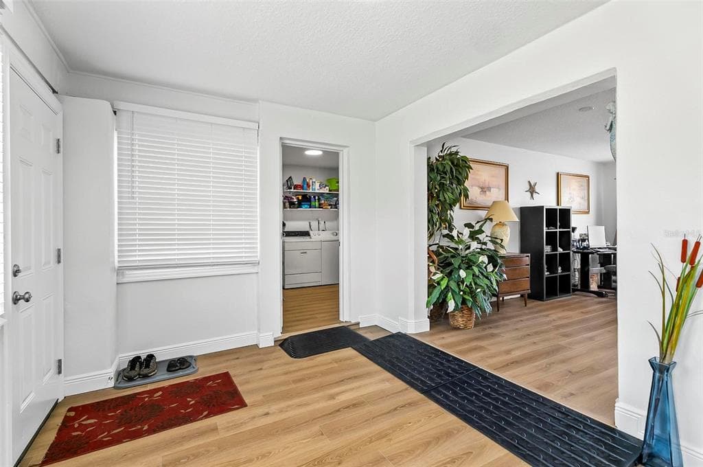45 FARRAGUT DRIVE photo 16