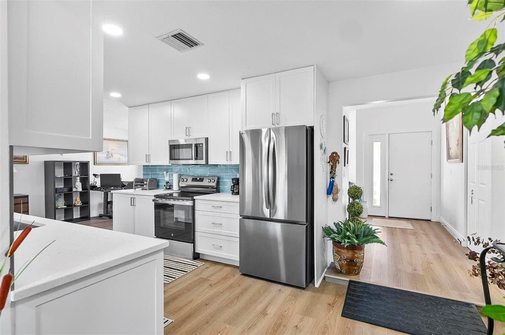 45 FARRAGUT DRIVE photo 5