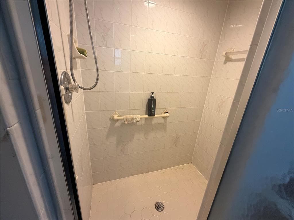 5264 BRICKELL DRIVE photo 16