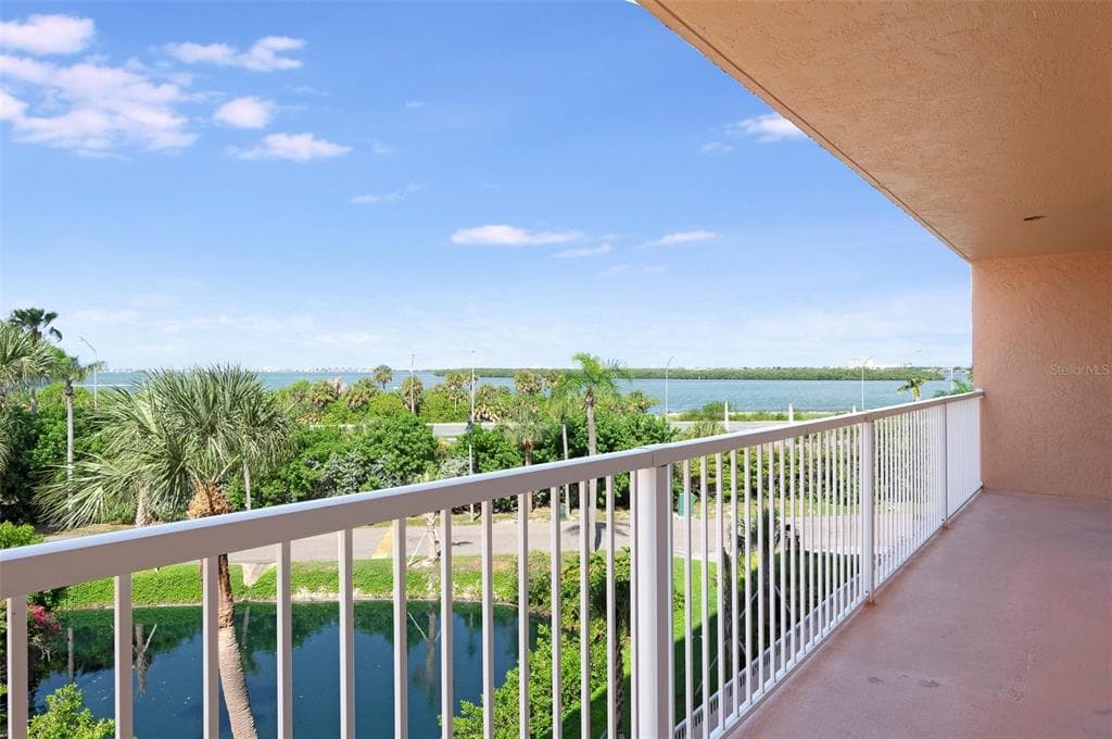 7430 SUNSHINE SKYWAY LANE S 405 photo 17