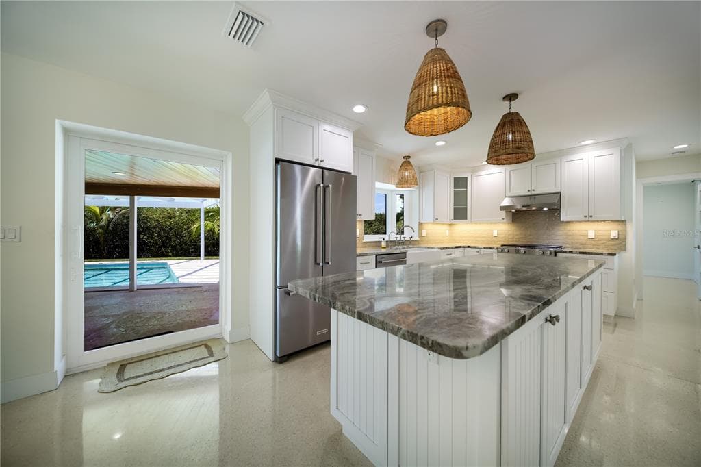 6561 BAYOU HAMMOCK ROAD photo 11
