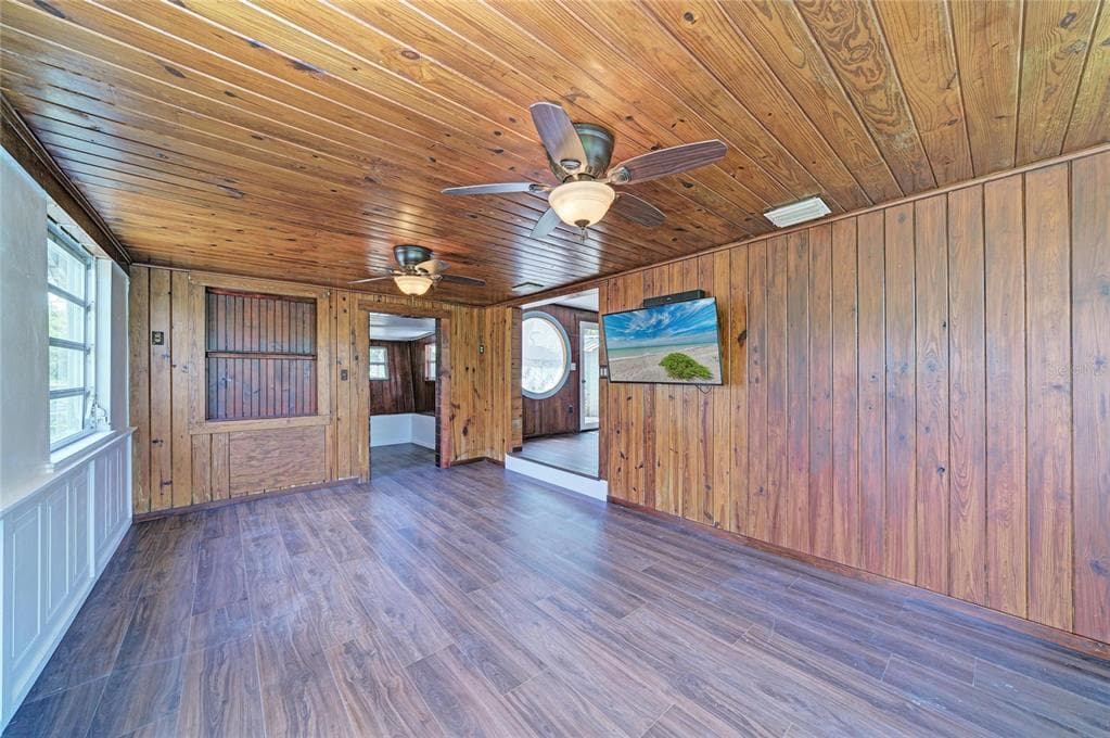 1609 SAFFOLD PARK DRIVE photo 23