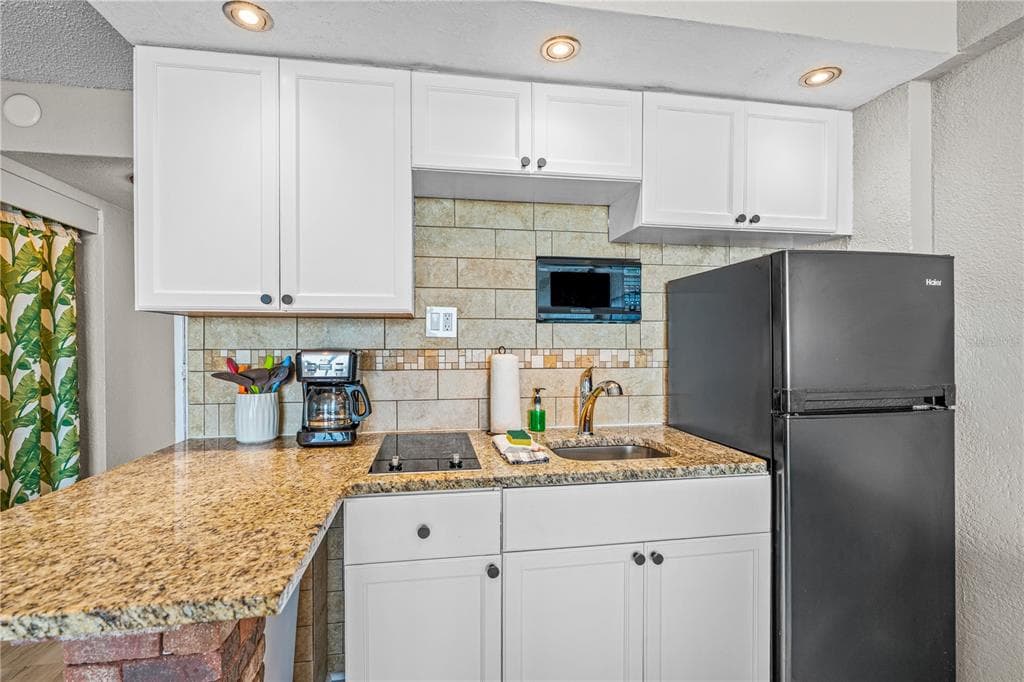 2301 S ATLANTIC AVENUE 434 photo 2