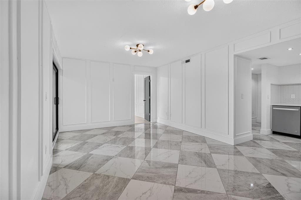 1 WINDRUSH BOULEVARD 65 photo 13