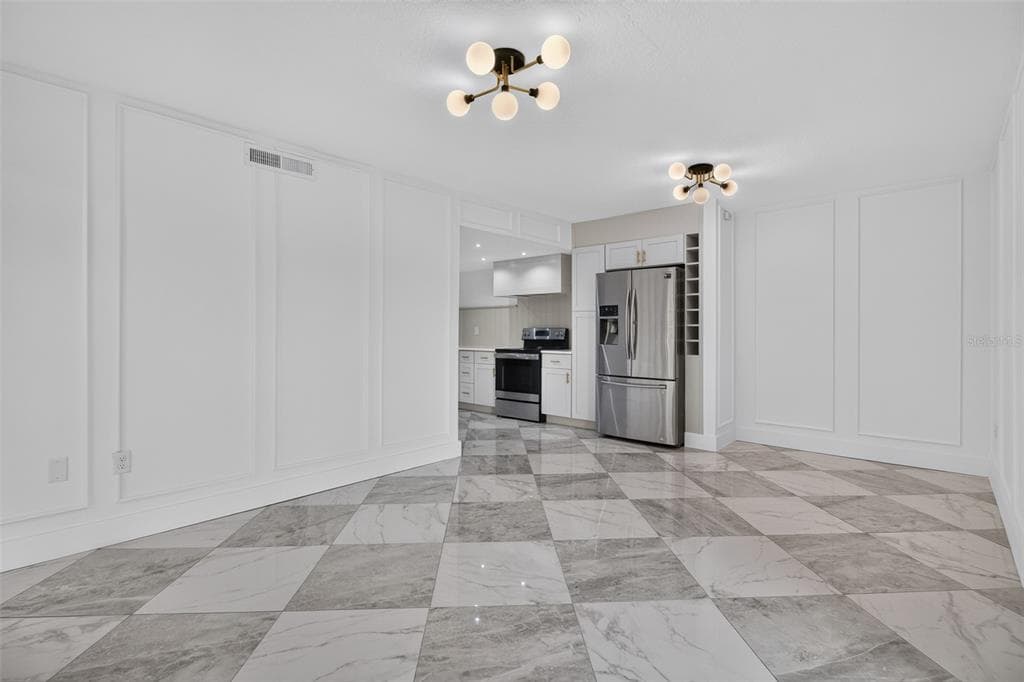 1 WINDRUSH BOULEVARD 65 photo 16
