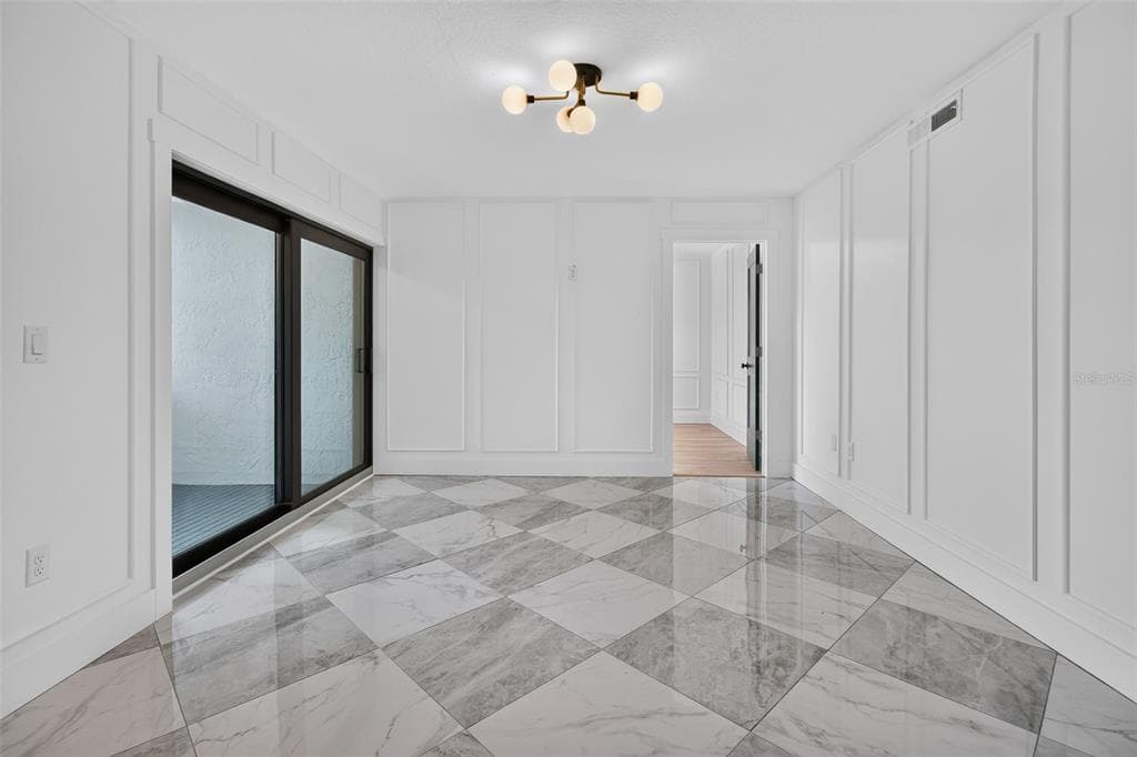 1 WINDRUSH BOULEVARD 65 photo 18