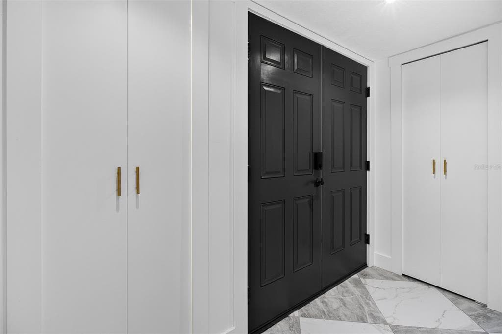 1 WINDRUSH BOULEVARD 65 photo 4