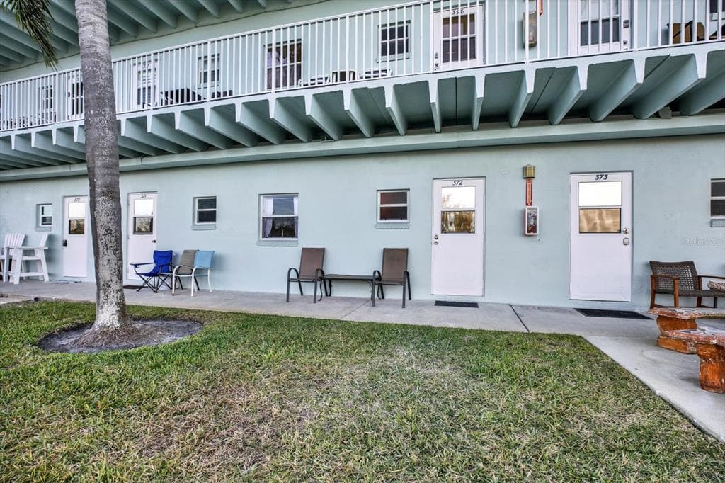 18399 GULF BLVD 372 photo 7