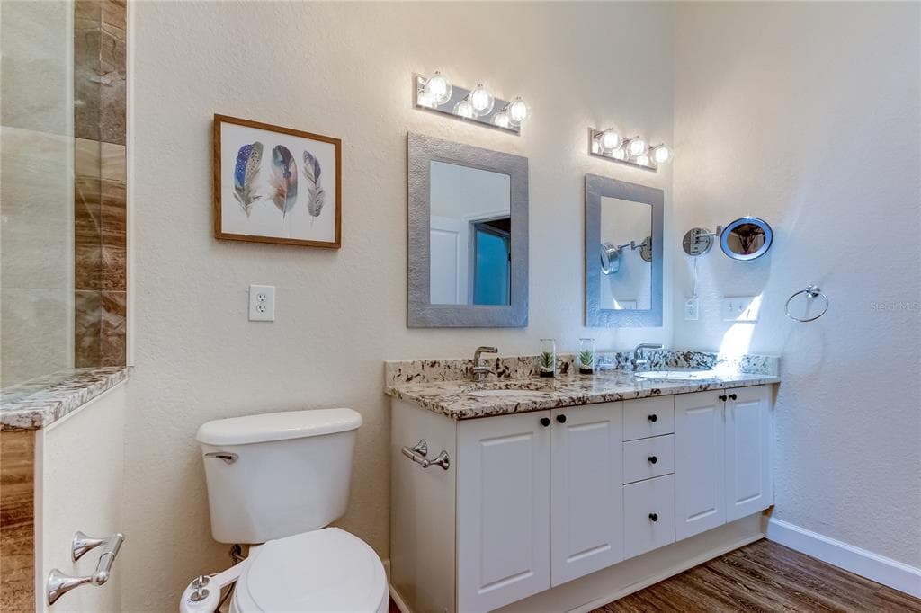 129 BRENT CIRCLE photo 24