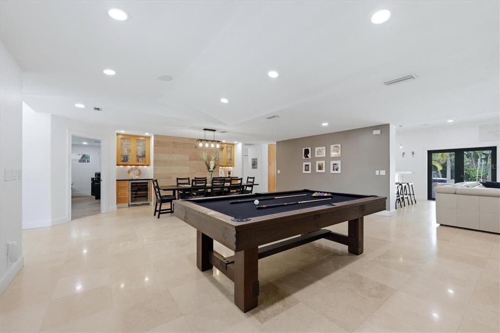 829 IDLEWILD WAY photo 17
