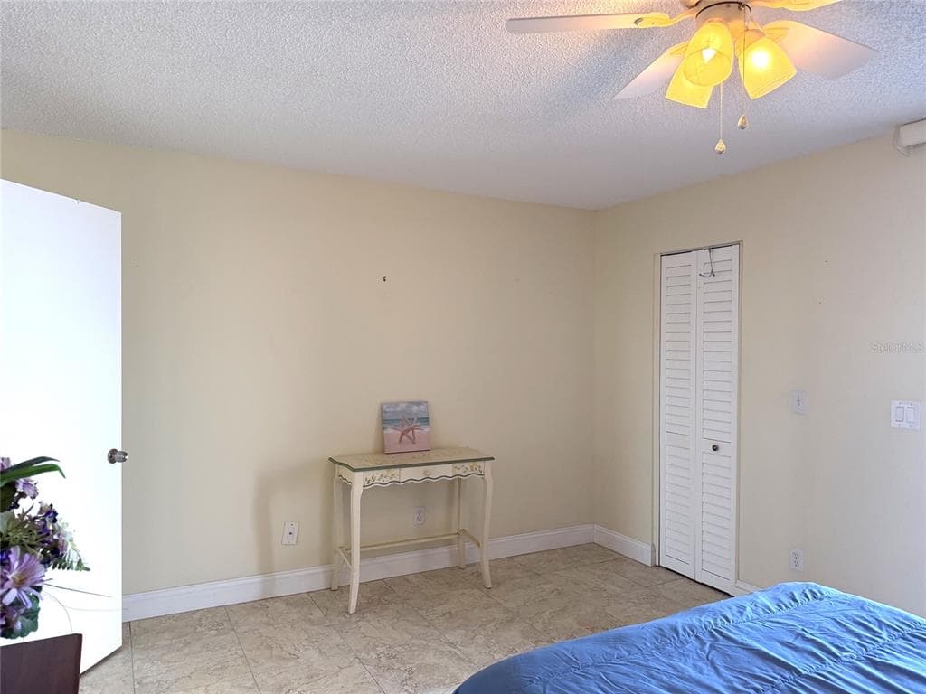 7665 SUN ISLAND DRIVE S 409 photo 15