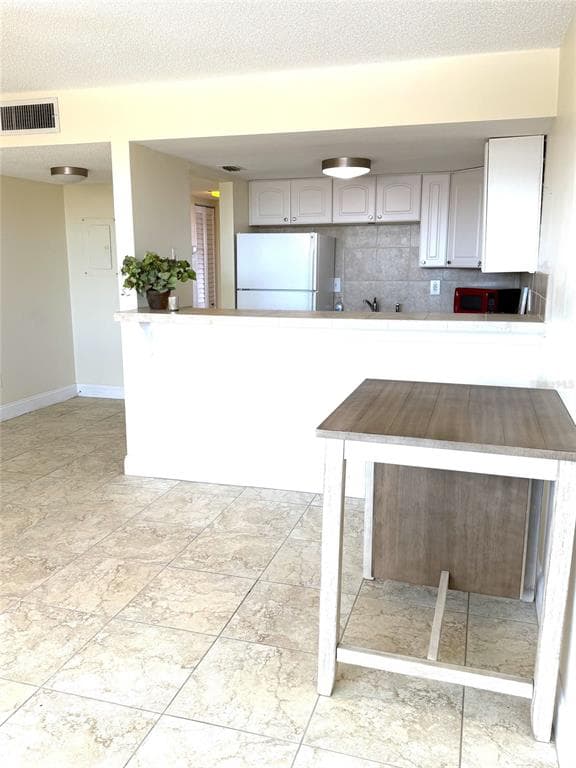 7665 SUN ISLAND DRIVE S 409 photo 4
