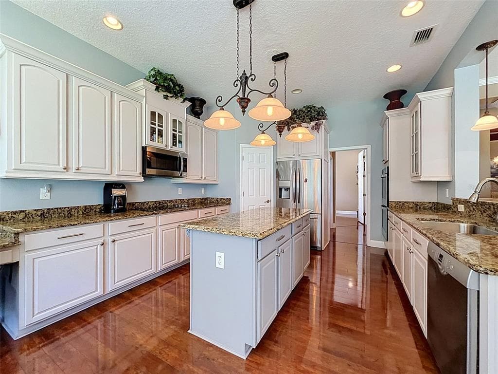 11352 OYSTER BAY CIR photo 11