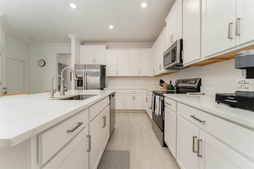 12592 LILY QUARTZ LOOP photo 19