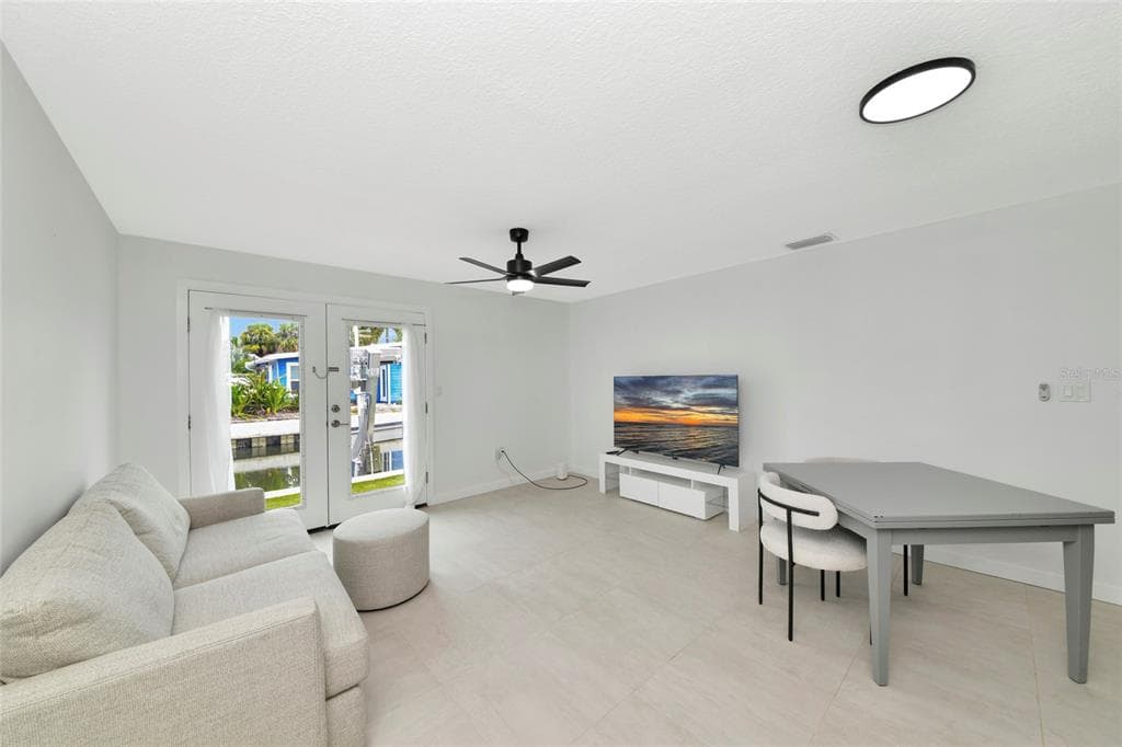 729 SAINT JUDES DRIVE S 2 photo 3