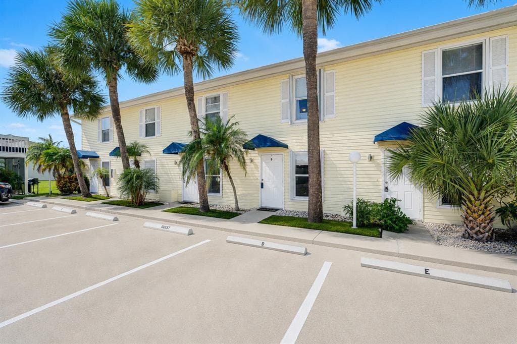 26310 RAMPART BOULEVARD 504 photo 6