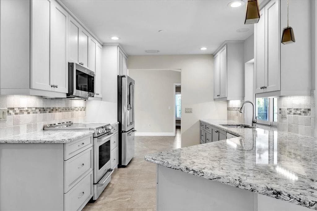26090 CONSTANTINE ROAD photo 17