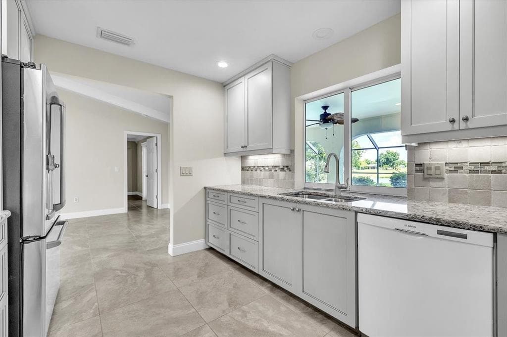 26090 CONSTANTINE ROAD photo 14