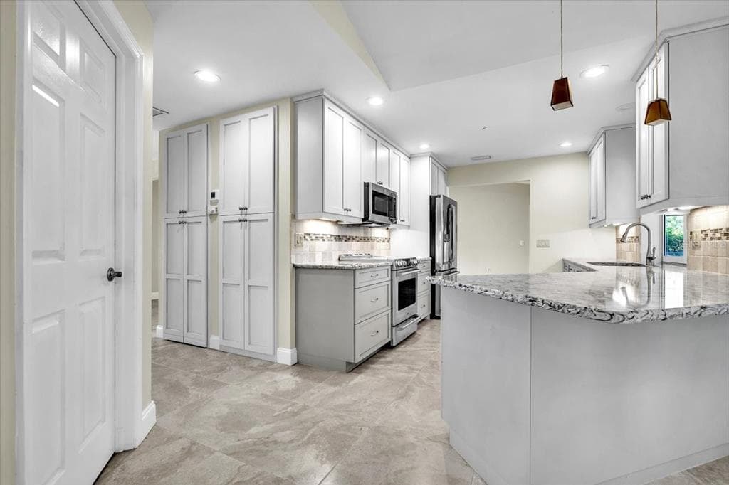 26090 CONSTANTINE ROAD photo 15