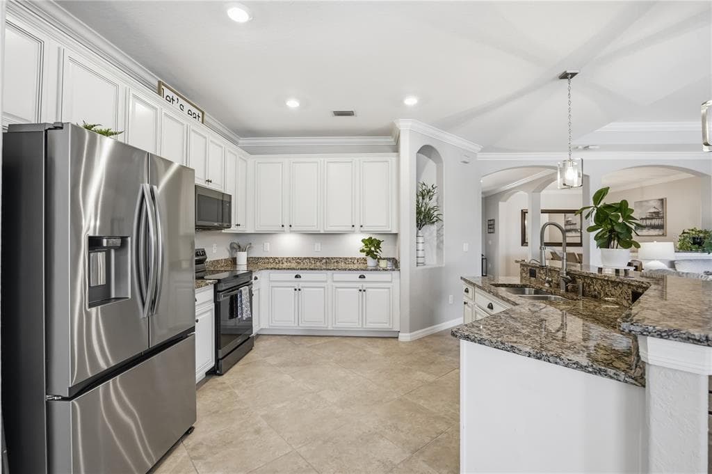 13834 VANCANZA DRIVE photo 3
