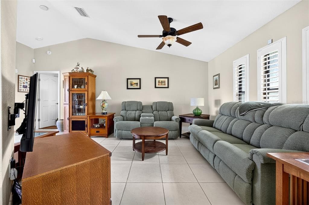 1424 KINGLET DRIVE photo 6