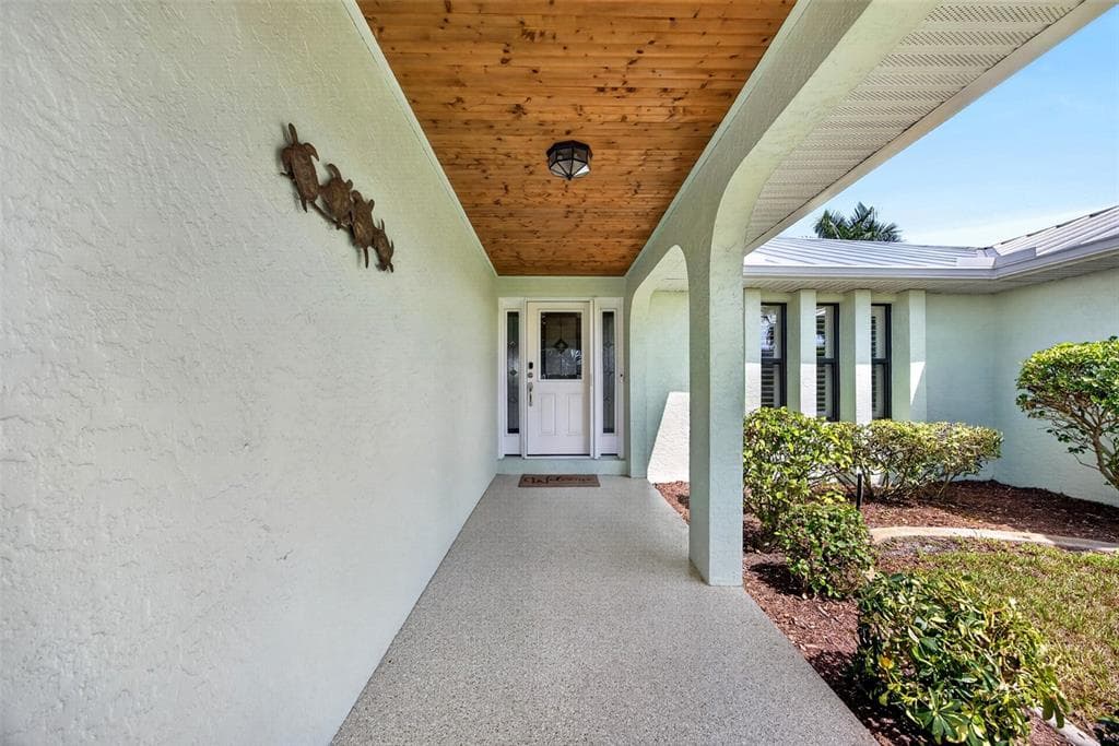 1424 KINGLET DRIVE 3