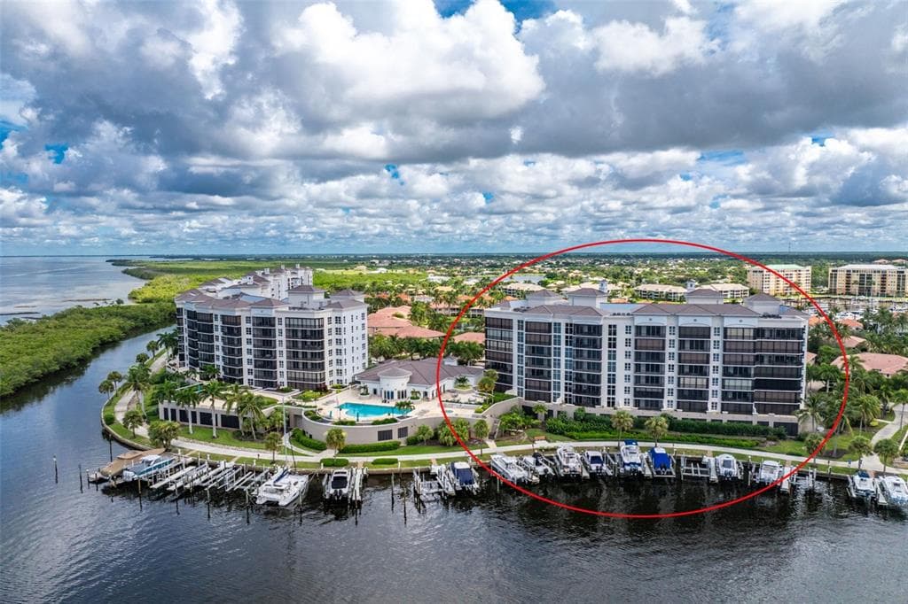 3313 SUNSET KEY CIR 402 photo 3